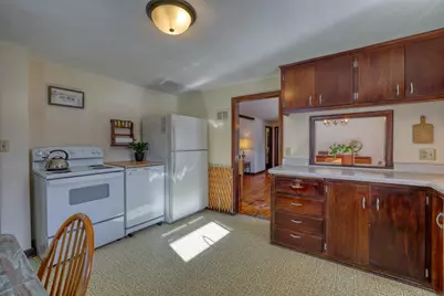 132  Caldwell St, Pewaukee, WI 53072 - Photo 6