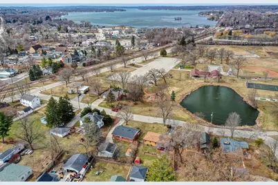 132  Caldwell St, Pewaukee, WI 53072 - Photo 4