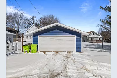 410 E Geneva St, Delavan, WI 53115 - Photo 60
