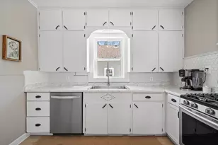 410 E Geneva St, Delavan, WI 53115 - Photo 24