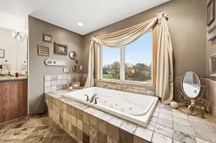 W360N7572 Thomas Dr, Oconomowoc, WI 53066 - Photo 32