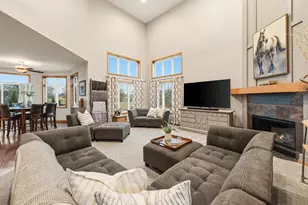 W360N7572 Thomas Dr, Oconomowoc, WI 53066 - Photo 8