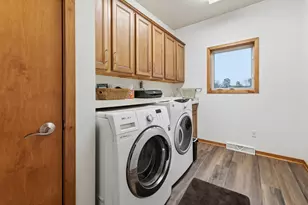 W360N7572 Thomas Dr, Oconomowoc, WI 53066 - Photo 26