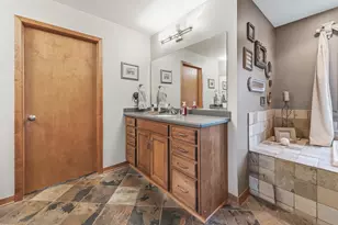 W360N7572 Thomas Dr, Oconomowoc, WI 53066 - Photo 36