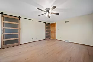 5070 S 69th St, Greenfield, WI 53220 - Photo 18