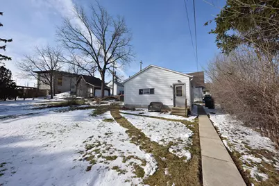 N88W16270  Park Blvd, Menomonee Falls, WI 53051 - Photo 4