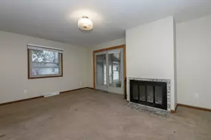 2113 Garven Ct, Waukesha, WI 53188 - Photo 14