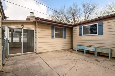 2113  Garven Ct, Waukesha, WI 53188 - Photo 32