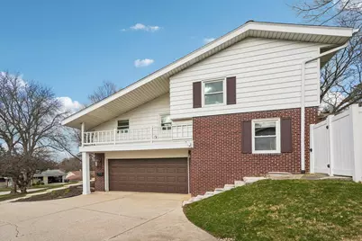 503  Westminster Dr, Waukesha, WI 53186 - Photo 62