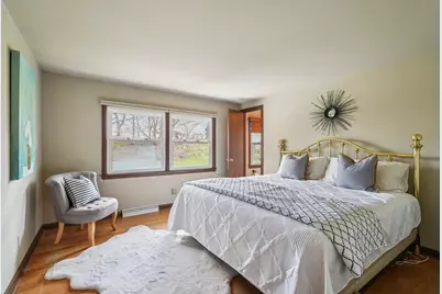 503  Westminster Dr, Waukesha, WI 53186 - Photo 36