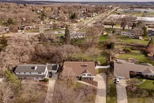 503 Westminster Dr, Waukesha, WI 53186 - Photo 70