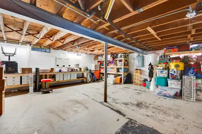 11825 W Rainbow Ave, West Allis, WI 53214 - Photo 24