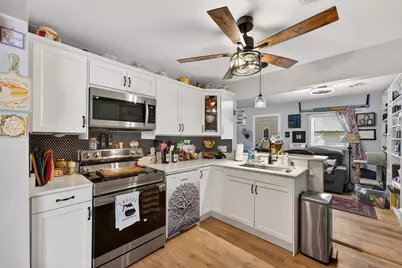 11825 W Rainbow Ave, West Allis, WI 53214 - Photo 8