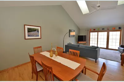 4224 N Circle Dr, Racine, WI 53405 - Photo 8