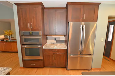 4224 N Circle Dr, Racine, WI 53405 - Photo 14