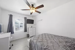 7026 W Dreyer Pl, West Allis, WI 53219 - Photo 22