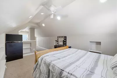 7026 W Dreyer Pl, West Allis, WI 53219 - Photo 18