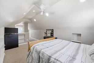 7026 W Dreyer Pl, West Allis, WI 53219 - Photo 18