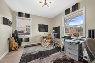 837 S 121st St, West Allis, WI 53214 - Photo 12