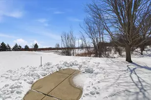 N53W14023 Invery Dr, Menomonee Falls, WI 53051 - Photo 38