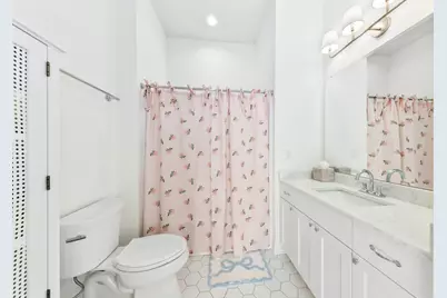 20285  Newport Ln, Brookfield, WI 53045 - Photo 36