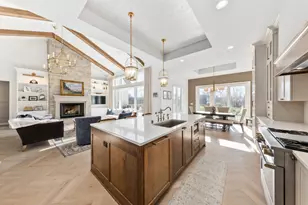 20285 Newport Ln, Brookfield, WI 53045 - Photo 12