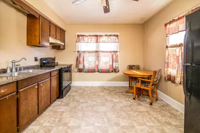 419  Hamilton Pl, Horicon, WI 53032 - Photo 10