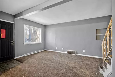 5238 N 49th St, Milwaukee, WI 53218 - Photo 6