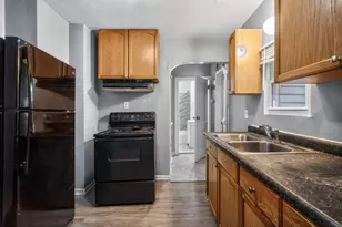 5238 N 49th St, Milwaukee, WI 53218 - Photo 16