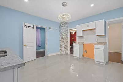 2715 S 14th St, Milwaukee, WI 53215 - Photo 8