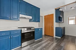 1946 S 69th St, West Allis, WI 53219 - Photo 10