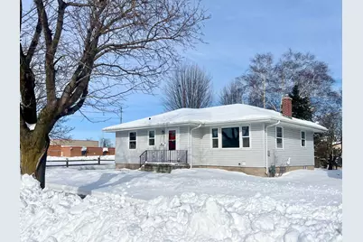703 S 33rd St, Manitowoc, WI 54220 - Photo 20