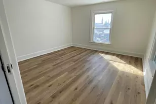 630 Hagerer St, Racine, WI 53402 - Photo 4