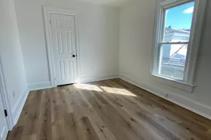 630 Hagerer St, Racine, WI 53402 - Photo 6