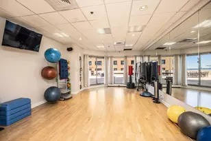 1660 N Prospect Ave, Milwaukee, WI 53202 - Photo 20