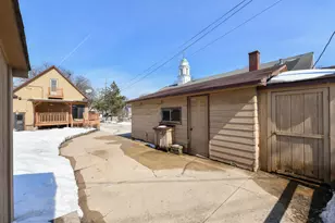 6919 W Bluemound Rd, Wauwatosa, WI 53213 - Photo 36