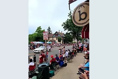 W61N480  Washington Ave, Cedarburg, WI 53012 - Photo 4