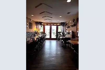 W61N480  Washington Ave, Cedarburg, WI 53012 - Photo 12