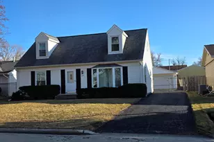 5509 Hilldale Dr, Racine, WI 53406 - Photo 1