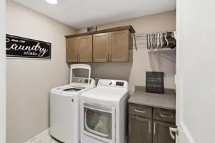 W239N5491 Fieldstone Pass Cir, Sussex, WI 53089 - Photo 24