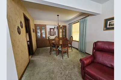 744 N 119 St, Wauwatosa, WI 53226 - Photo 8