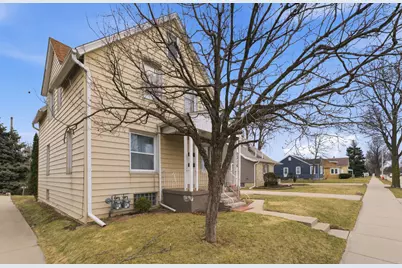 2316 S 84th St, West Allis, WI 53227 - Photo 8