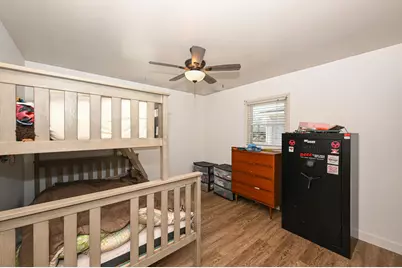 4922 W Norwich Ct, Milwaukee, WI 53220 - Photo 16