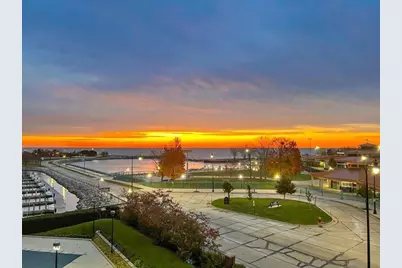 333  Lake Ave #308, Racine, WI 53403 - Photo 2