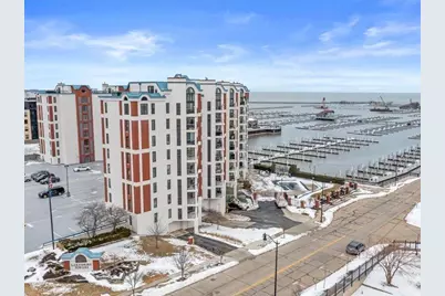 333  Lake Ave #308, Racine, WI 53403 - Photo 38