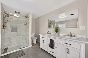 8200 N 44th St, Brown Deer, WI 53223 - Photo 18