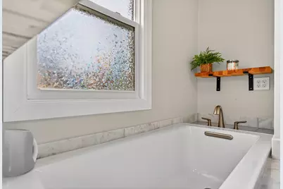 8200 N 44th St, Brown Deer, WI 53223 - Photo 20