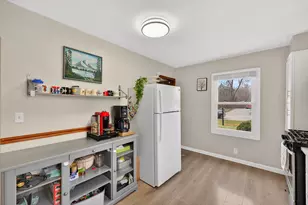 8200 N 44th St, Brown Deer, WI 53223 - Photo 14