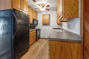 W158N11141 Legend Ave, Germantown, WI 53022 - Photo 6