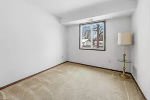 W158N11141 Legend Ave, Germantown, WI 53022 - Photo 10